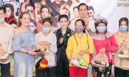 Xúc động hình ảnh Hoa hậu doanh nhân Thái Bình Dương trao quà cho bà con nghèo tỉnh Bến Tre