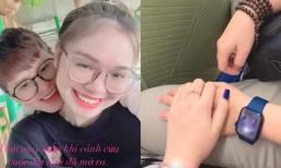 Thiện Nhân khoe cảnh nắm tay tình đồng giới thân mật, còn mang theo vali rõ to sau khi đòi 'nửa kia' cho đi Hàn Quốc 