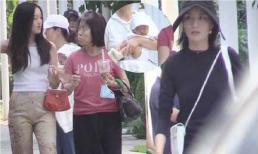 'Con gái hở hàm ếch' của Vương Phi xuất hiện vui vẻ bên mẹ kế, thời trang sành điệu, vóc dáng như người mẫu