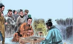 Đánh cờ thua thị vệ, nửa tháng sau phát hiện xác đối phương cạnh bàn cờ, Khang Hy xấu hổ nói một câu lưu danh thiên cổ