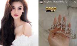 Vừa kết thúc nhiệm kỳ, Á hậu Kiều Loan đã vô tình để vương miện bị gãy không rõ lý do