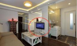 Xây nửa bức tường để treo TV ở phòng khách, vợ chồng đã cãi nhau rất to, sau khi hoàn thành, cô ấy không dám hé răng nửa lời