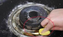 Hướng dẫn cách dễ dàng loại bỏ bụi bẩn trên bếp ga mà không cần một giọt nước, chỉ với ba loại vật liệu trong mỗi gia đình
