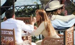 Jennifer Lopez thể hiện màn ân ái có một không hai bên chồng mới Ben Affleck khiến dân tình đỏ mặt