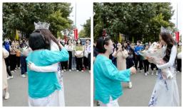 Hoa hậu Mai Phương lần đầu về quê sau khi đăng quang, mẹ ruột ôm hôn như một đứa trẻ