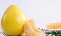 Ăn bưởi mùa thu có rất nhiều lợi ích nhưng ba kiểu người này tốt nhất nên ăn ít đi, biết ngay cũng chưa muộn