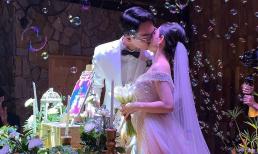 Lê Âu Ngân Anh cùng hôn phu và dàn sao Việt tới chúc mừng hôn lễ của Anh Tú - Huyền My