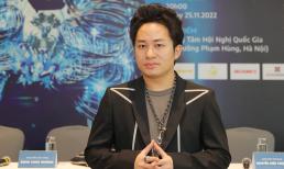 Ca sĩ Tùng Dương và sự nghiệp 20 năm ca hát: Không thể quên những đêm mẹ thức trắng khâu quần áo cho mình