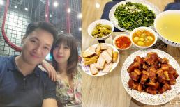 Đang bầu bí, vợ Mạnh Trường vẫn nấu những mâm cơm ngon, bảo sao chồng yêu chiều hết mực