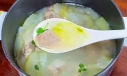 Mùa thu mà uống thêm món canh bí nấu sườn heo này, vừa ấm bụng, vừa bồi bổ, giảm khô hanh mùa thu thì ngon tuyệt cú mèo luôn