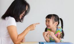 Cha mẹ thường đánh mắng con cái khi trốn học, chơi điện tử... nhưng hóa ra đây không phải cách tối ưu theo lời khuyên của chuyên gia