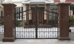 Nhất định phải làm chuyện này trước cửa nhà, người giàu có thể nhìn thoáng qua là hiểu