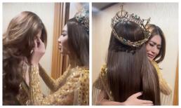 Thiên Ân khóc nức nở, ôm chặt Thùy Tiên vì không tin mình trượt top 10 Miss Grand International 2022