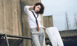 Mặc sơ mi trắng như thế nào cho hợp thời trang? Mặc đúng, bạn có thể thể hiện một phong cách khác