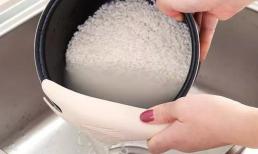 Có người cho giấm và chút muối khi nấu cơm? Không đúng đâu, dạy bạn thêm một mẹo nhỏ, cơm ngon hơn 