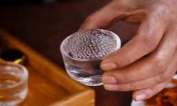 Có rất nhiều điều cấm kỵ khi uống rượu vào mùa đông, khuyên người trung niên và người cao tuổi nên nhớ “3 không uống” để sớm có lợi