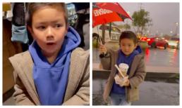 Mới bé tí, con trai Đan Trường đã có hành động đầy yêu thương và lịch lãm dành cho mẹ