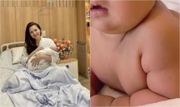 Phanh Lee hé lộ một góc dung mạo con trai thứ 2, riêng đôi môi chúm chím của quý tử gây lụi tim 