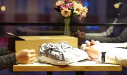 Nhận quà từ bạn trai cũ còn đong đưa gọi là 'bạn yêu', cô gái bị vợ người yêu cũ chửi 'sấp mặt'