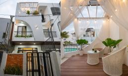 Cặp vợ chồng trẻ tự tay thiết kế nhà tầng mặt phố với khoảng sân thượng cực chill