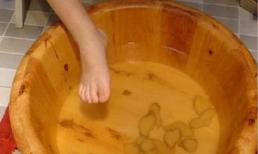 Khi ngâm chân vào mùa đông, hãy cho thêm một ít 'nó' vào nước để thúc đẩy quá trình lưu thông máu, kích thích kinh nguyệt và xua tan cảm lạnh