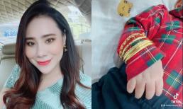 Hồ Bích Trâm hé lộ trọn vẹn dung mạo quý tử nhưng quà đầy tháng mới chiếm spotlight