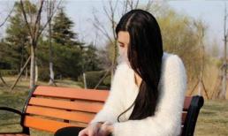 Nữ ở giai đoạn 45-55 tuổi, trên người có 2 vết đau nhức, có thể đã bị loãng xương