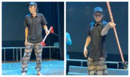 Hoài Linh diễn vũ đạo cải lương chuyên nghiệp, còn bế bổng cả bạn diễn