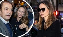 Angelina Jolie bị người hâm mộ bao vây khi ký tặng ở Paris