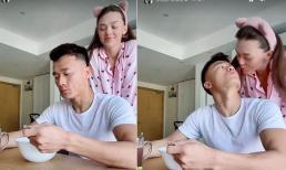 Vợ thủ môn Bùi Tiến Dũng trổ tài làm 'bữa sáng 3 giây' cho chồng, các mẹ bỉm sữa bận rộn nên học hỏi 