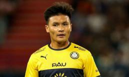 Quang Hải sa sút phong độ, thường xuyên phải ngồi dự bị ở Pháp, mẹ ruột và mẹ nuôi khéo động viên từ xa 