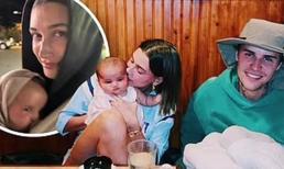 Justin Bieber và vợ Hailey thích thú, tận hưởng cảm giác làm cha mẹ khi bế con mới sinh của bạn thân