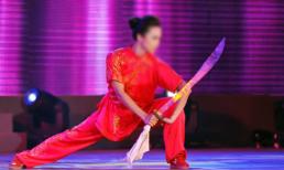 Ra mắt nhà bạn trai, cô gái bất ngờ trổ tài múa đao khiến cả gia đình chỉ biết ngồi xa, im thin thít