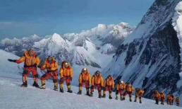 Tại sao người ta nói rằng khi leo lên đỉnh Everest, tốt nhất là không nên giúp đỡ người bị ngã?