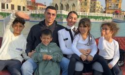 Sau khi mất con trai mới sinh, đây là cách Cristiano Ronaldo lưu giữ kỷ niệm đẹp về bé và xoa dịu vợ 