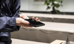 Khi sạc điện thoại di động, đừng lặp lại 5 sai lầm này và sạc đúng cách có thể kéo dài tuổi thọ của điện thoại di động