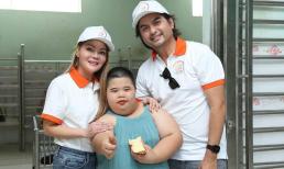 Hoa hậu Thanh Mai cùng MC Đức Tiến trao tặng hơn 200 triệu quà tặng cho trẻ em nghèo TP.Hồ Chí Minh 