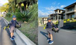 Hết học nhảy học hát, nhóc tì nhà Đan Trường nay lại được mẹ cho đi chơi golf, đúng chuẩn con nhà giàu