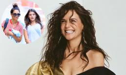 Katie Holmes muốn 'bảo vệ' Suri trước sự soi mói quá mức, tự hào vì làm mẹ của con gái vừa xinh vừa hiểu chuyện