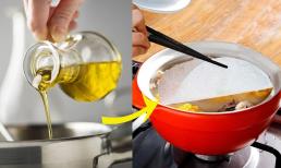 Cho nhiều dầu mỡ vào nồi canh phải làm sao? Học ngay một số mẹo sẽ là cứu cánh cho bữa cơm gia đình bạn