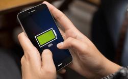 Sạc điện thoại đến 100% rồi rút phích cắm là sai? Sạc đúng cách có thể kéo dài tuổi thọ pin