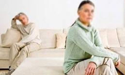 Người phụ nữ 63 tuổi muốn ly hôn nhưng bị con cái cấm cản vì sợ mất mặt, dân mạng khuyên ra sao?