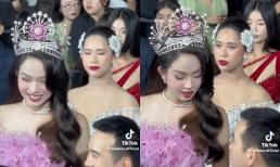 Hoa hậu Thanh Thủy vướng nghi vấn 'chen hàng' Bella Vũ tại sự kiện, đàn em liền lên tiếng bênh vực 