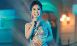 Sau nhiều năm du học, Hương Tràm được khen ngợi hết lời khi trình diễn lại hit 'Em gái mưa' đình đám