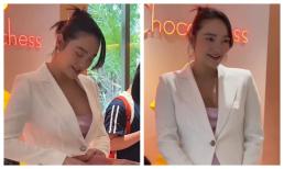 Minh Hằng bế bụng bầu 6 tháng dự sự kiện, nhan sắc qua camera thường thế nào?