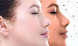 Lưu ý khi rửa mặt với giấm trắng, nếu dùng đúng cách có thể làm trắng da mặt nhưng nếu dùng sai có thể gây tổn thương cho da