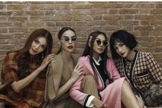 Dàn huấn luyện viên The New Mentor khoe đẳng cấp, siêu mẫu Thanh Hằng gây cười khi 'một mình một cõi' 