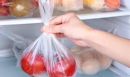 Bỏ nguyên 'túi nilon' đựng rau củ vào tủ lạnh không chỉ độc hại mà còn gây ung thư? Thí nghiệm tiết lộ sự thật 