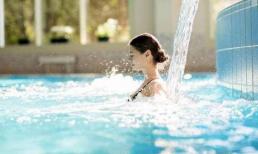 Những nguy hiểm tiềm ẩn trong bể bơi? Phụ nữ cần chú ý 4 chi tiết nhỏ này để tránh bệnh tật