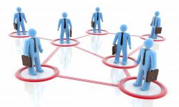 Nhìn vào bức ảnh này và cho tôi biết bạn thấy gì? Tìm hiểu những gì bạn cần chú ý khi giao tiếp xã hội